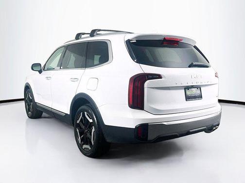 Glacial White Pearl 2025 Kia Telluride S