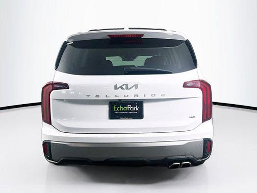 Glacial White Pearl 2025 Kia Telluride S