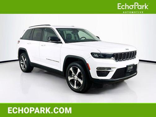Bright White Clearcoat 2023 Jeep Grand Cherokee Limited