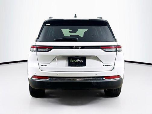 Bright White Clearcoat 2023 Jeep Grand Cherokee Limited