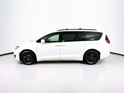 2018 Chrysler Pacifica Touring-L