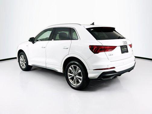 Arkona White 2025 Audi Q3 Premium 45 TFSI S line quattro Tiptronic