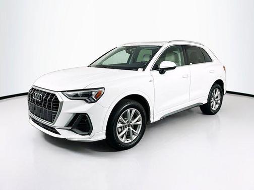 Arkona White 2025 Audi Q3 Premium 45 TFSI S line quattro Tiptronic
