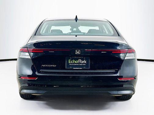 Crystal Black Pearl 2024 Honda Accord LX 1.5T