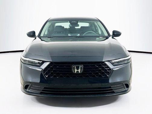 Crystal Black Pearl 2024 Honda Accord LX 1.5T