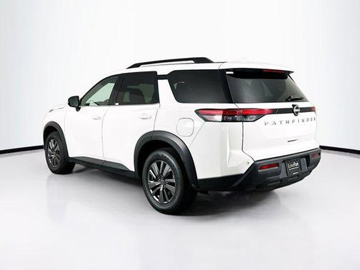 2025 Nissan Pathfinder SV FWD