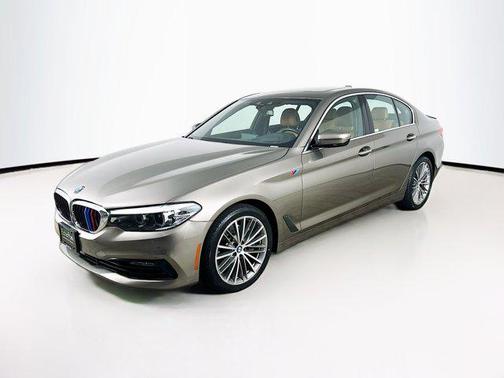 2018 BMW 530 530i