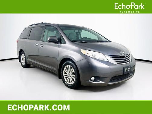 Predawn Gray Mica 2017 Toyota Sienna XLE