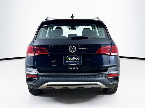 Deep Black Pearl 2024 Volkswagen Taos 1.5T S