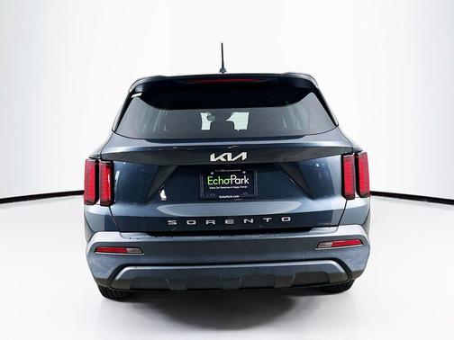 Gravity Grey 2022 Kia Sorento LX
