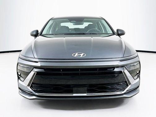 2024 Hyundai SONATA Hybrid SE