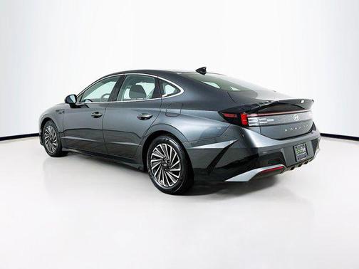 2024 Hyundai SONATA Hybrid SE