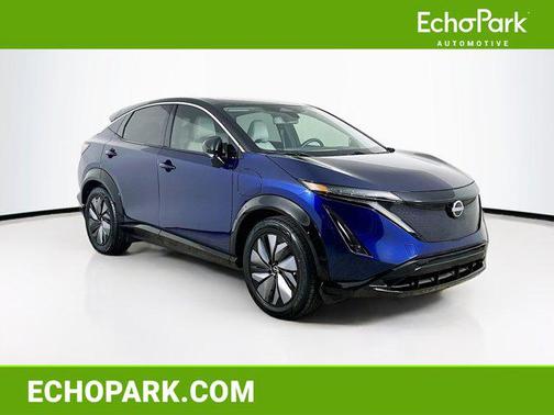 Deep Ocean Blue Pearl/Black Diamond Pearl 2023 Nissan ARIYA ENGAGE