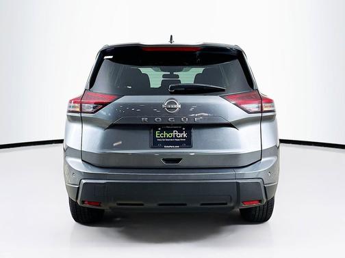 Gun Metallic 2024 Nissan Rogue S