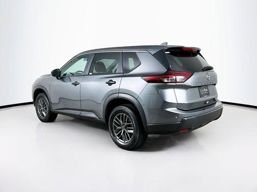 Gun Metallic 2024 Nissan Rogue S