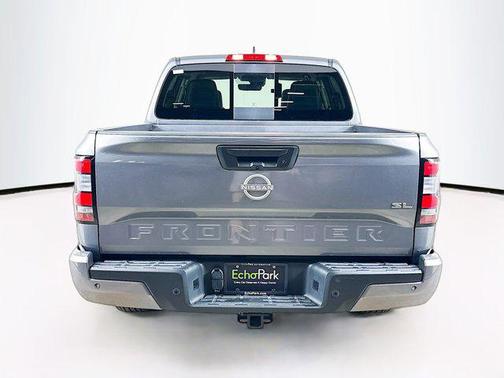 2024 Nissan Frontier SL