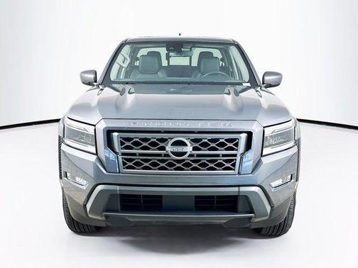 2024 Nissan Frontier SL