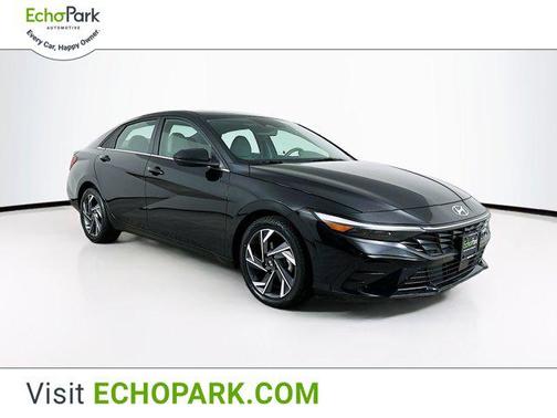 2025 Hyundai ELANTRA SEL