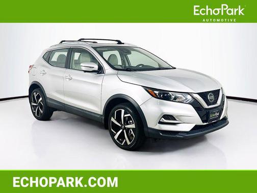 Brilliant Silver Metallic 2022 Nissan Rogue Sport SL
