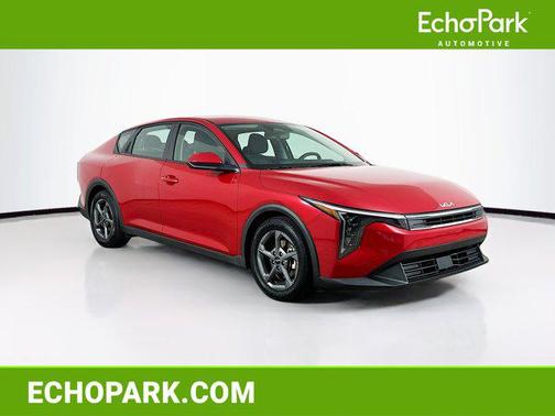 Currant Red 2025 Kia K4 LXS