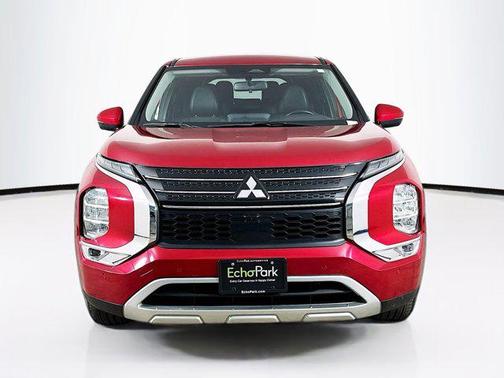 Red Diamond 2024 Mitsubishi Outlander SE 2.5 2WD