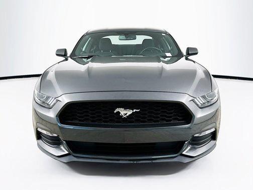 2017 Ford Mustang V6
