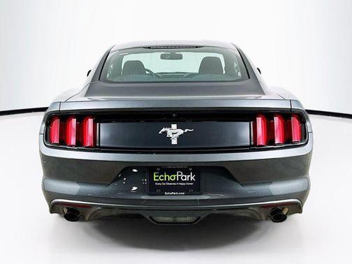 2017 Ford Mustang V6