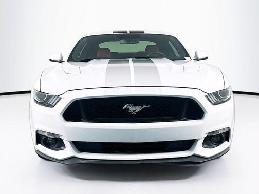 Oxford White 2016 Ford Mustang GT