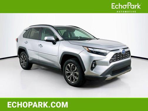 Silver Sky Metallic 2022 Toyota RAV4 Hybrid SE