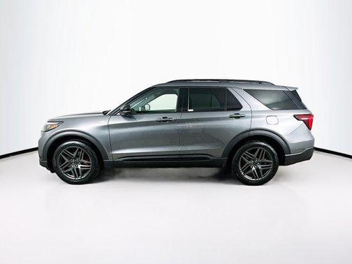 Carbonized Gray Metallic 2025 Ford Explorer ST-Line