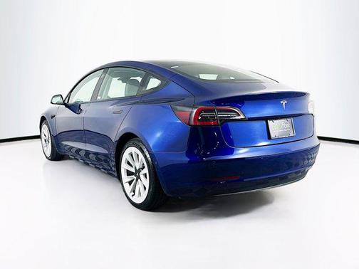 Deep Blue Metallic 2022 Tesla Model 3 Standard Range