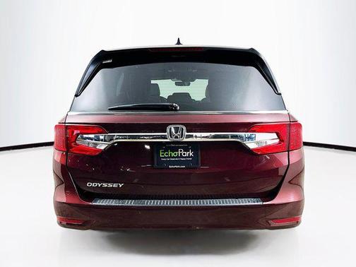 Deep Scarlet Pearl 2019 Honda Odyssey EX-L