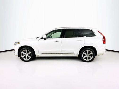 2024 Volvo XC90 B5 Core Bright Theme