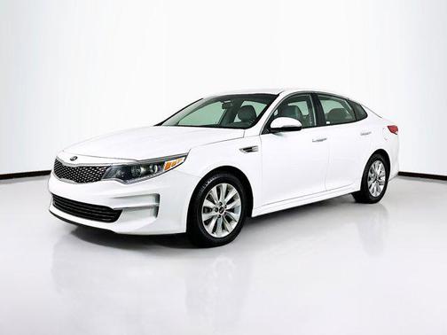 Snow White Pearl 2018 Kia Optima EX