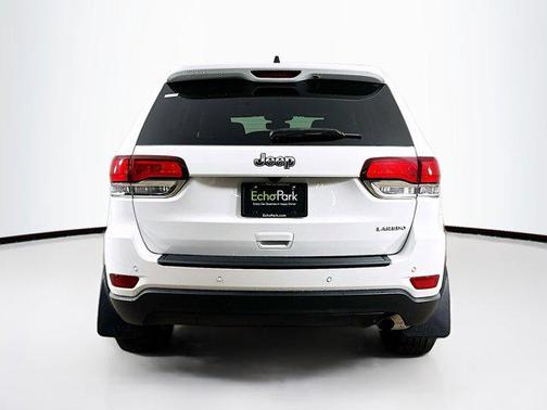 2022 Jeep Grand Cherokee Laredo