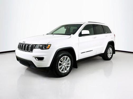 2022 Jeep Grand Cherokee Laredo