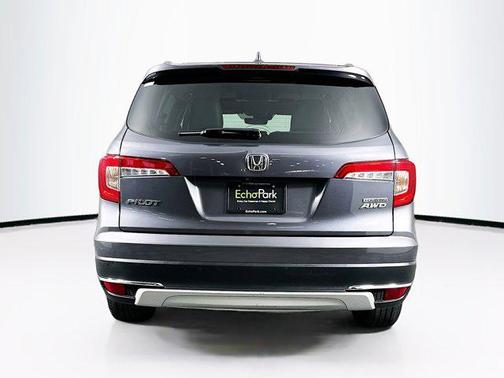 2022 Honda Pilot Touring 8-Passenger