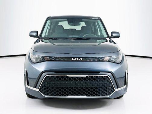 Gravity Gray 2025 Kia Soul LX