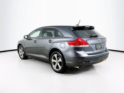 Magnetic Gray Metallic 2010 Toyota Venza Base
