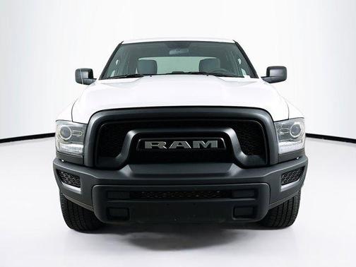 2024 RAM 1500 Classic Warlock Crew Cab 4x4 5'7' Box