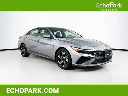 2025 Hyundai ELANTRA SEL