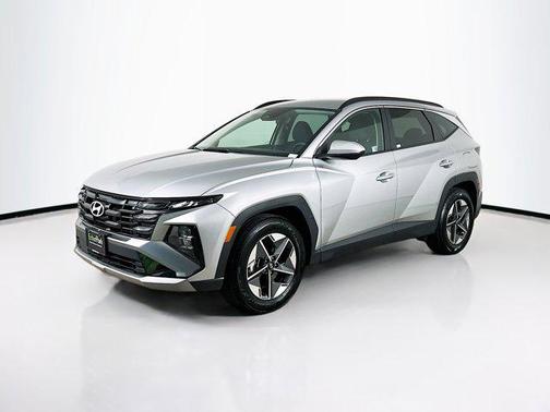 Shimmering Silver 2025 Hyundai TUCSON SEL