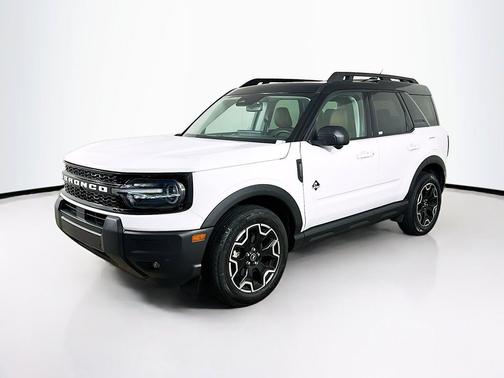 Oxford White 2025 Ford Bronco Sport Outer Banks