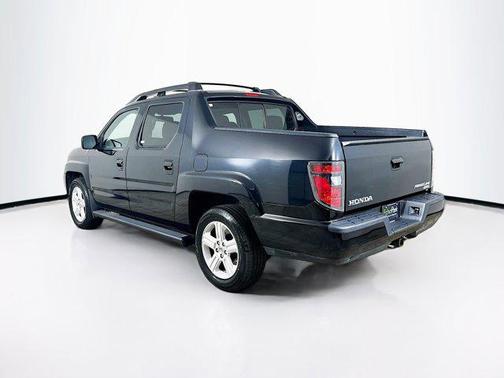 Crystal Black Pearl 2013 Honda Ridgeline RTL