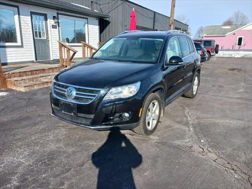 2010 Volkswagen Tiguan 2.0T Wolfsburg Edition