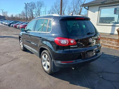 2010 Volkswagen Tiguan 2.0T Wolfsburg Edition