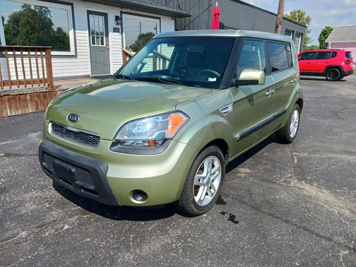 2011 Kia Soul +