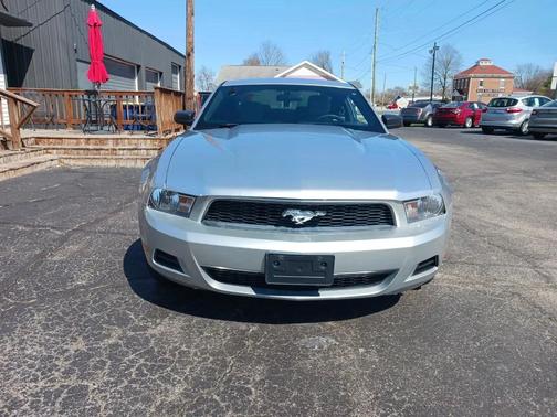 2012 Ford Mustang V6