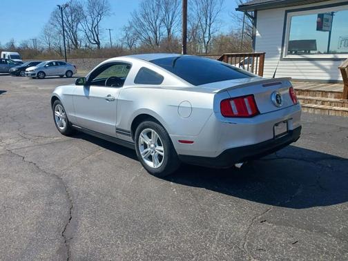 2012 Ford Mustang V6