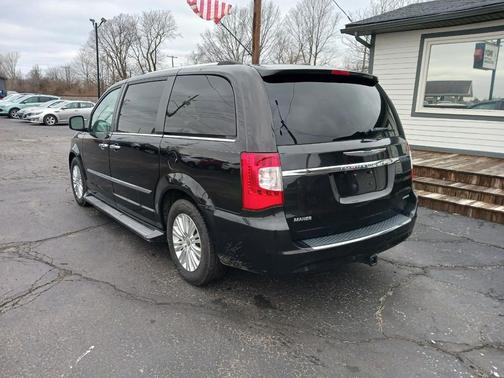 2014 Chrysler Town & Country Limited